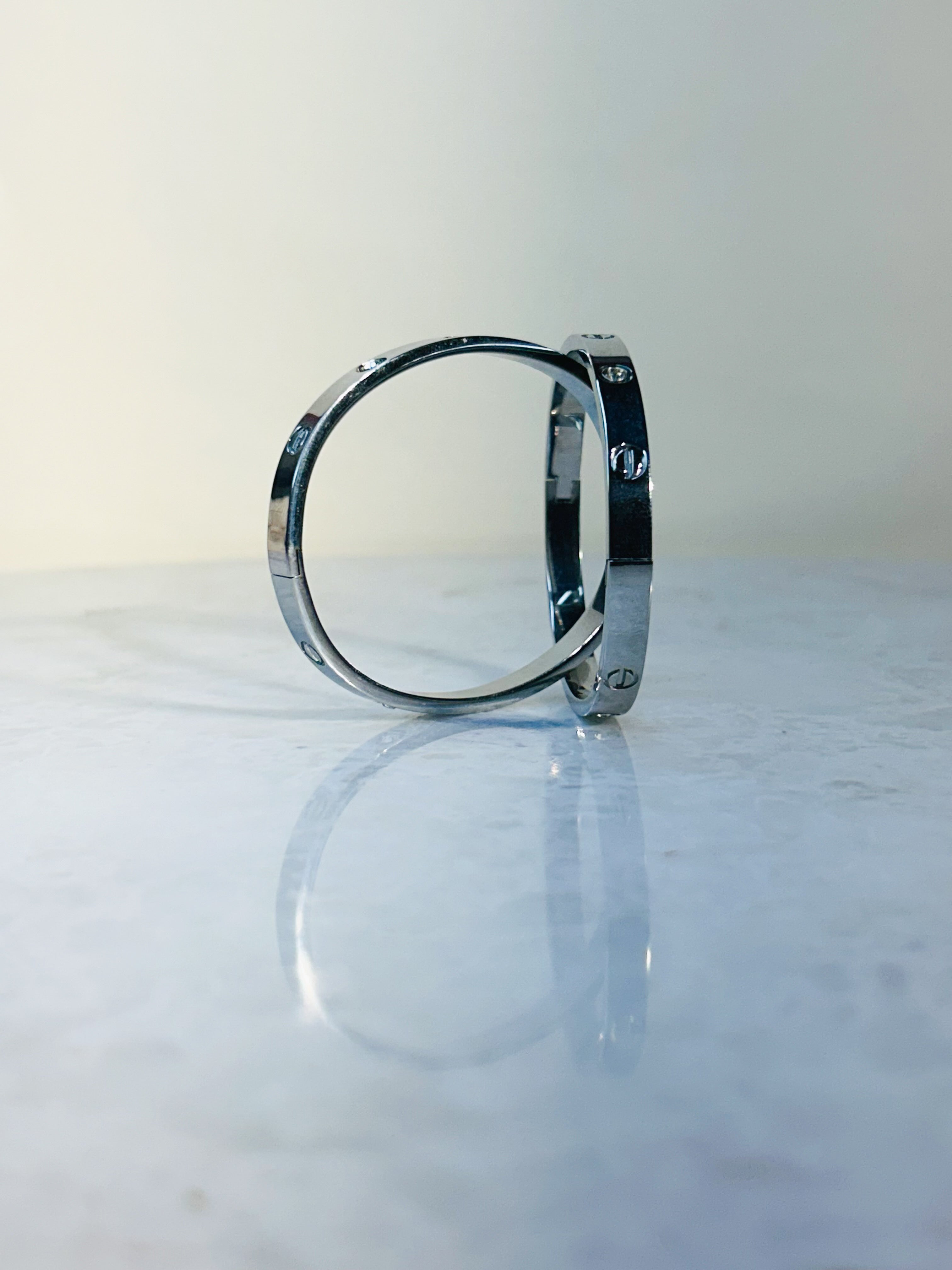 SILVER STONE BANGLE