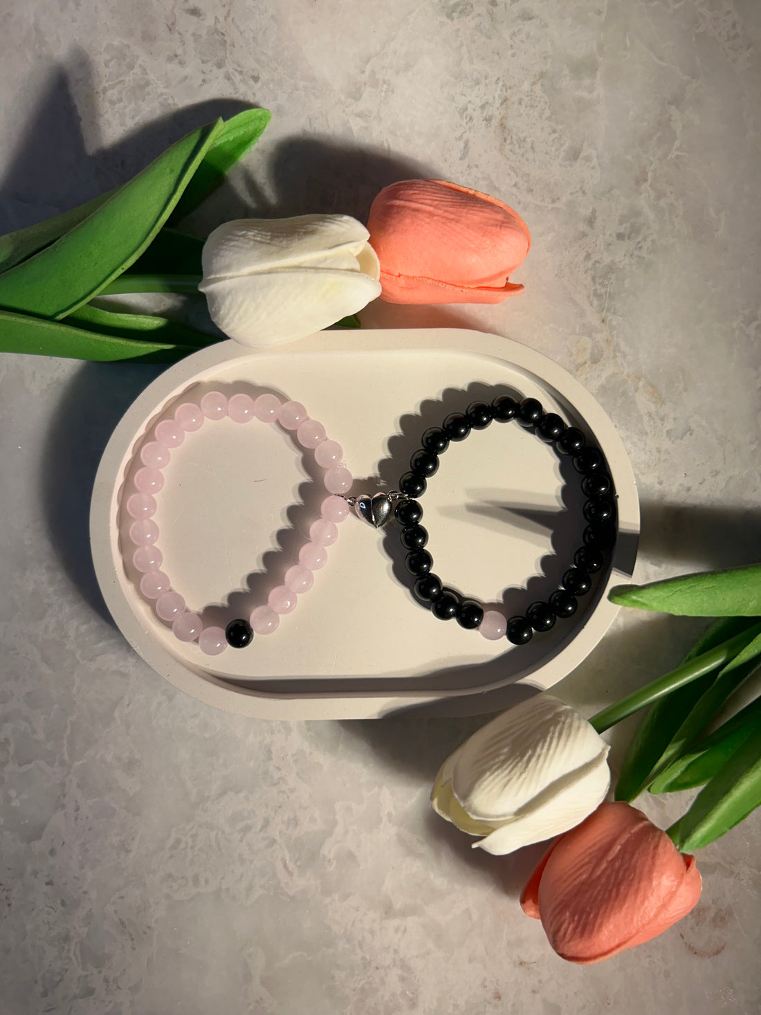 COUPLE BRACELETS WITH MAGNETIC HEART