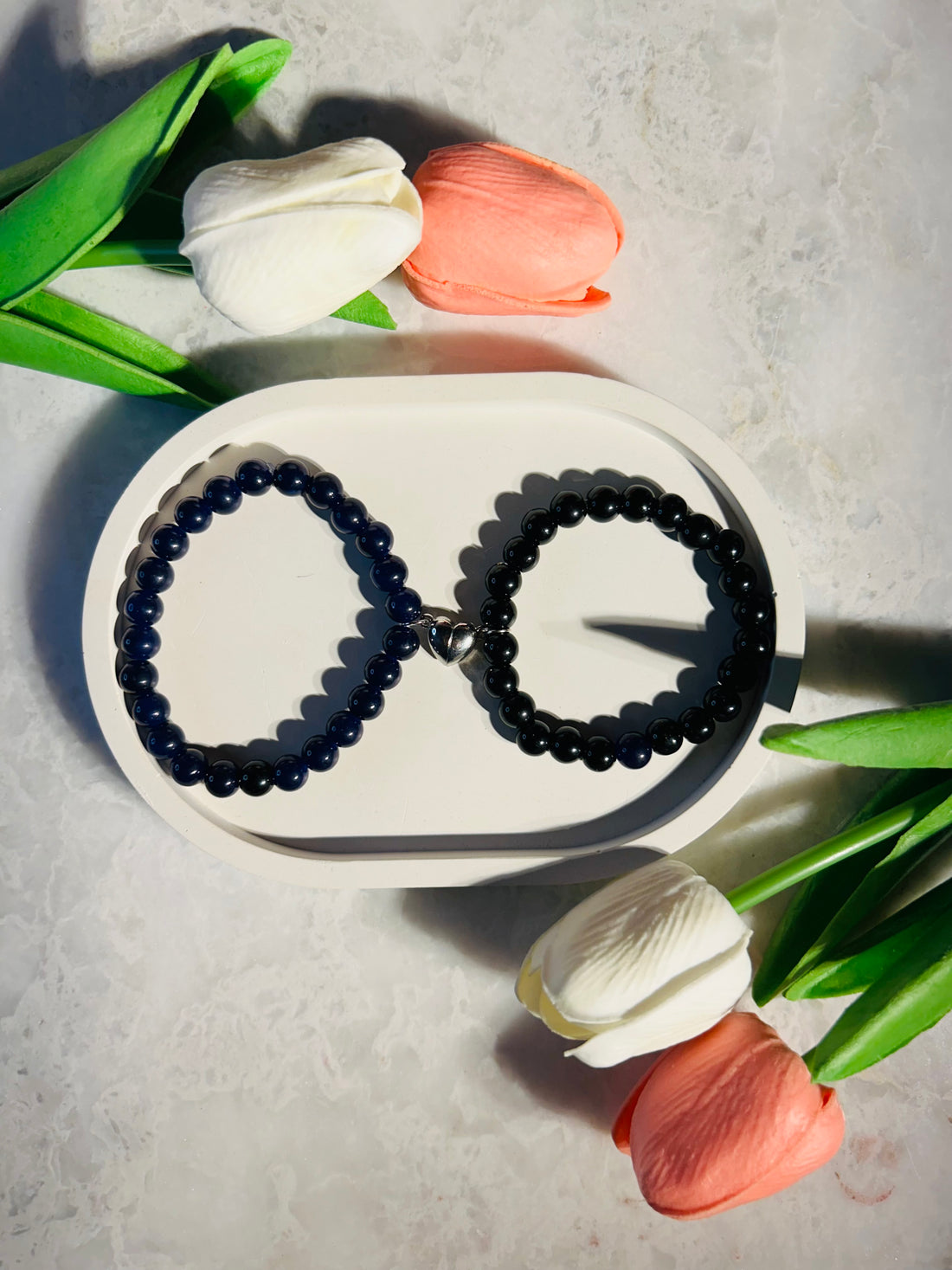COUPLE BRACELETS WITH MAGNETIC HEART
