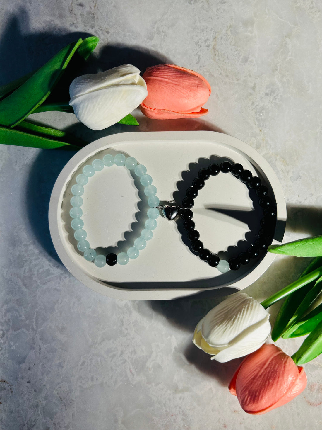 COUPLE BRACELETS WITH MAGNETIC HEART