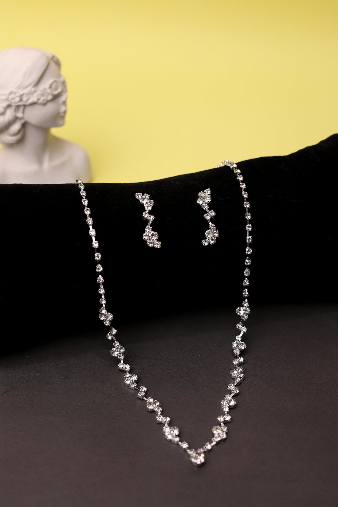 ROYAL-CORE NECKLACE