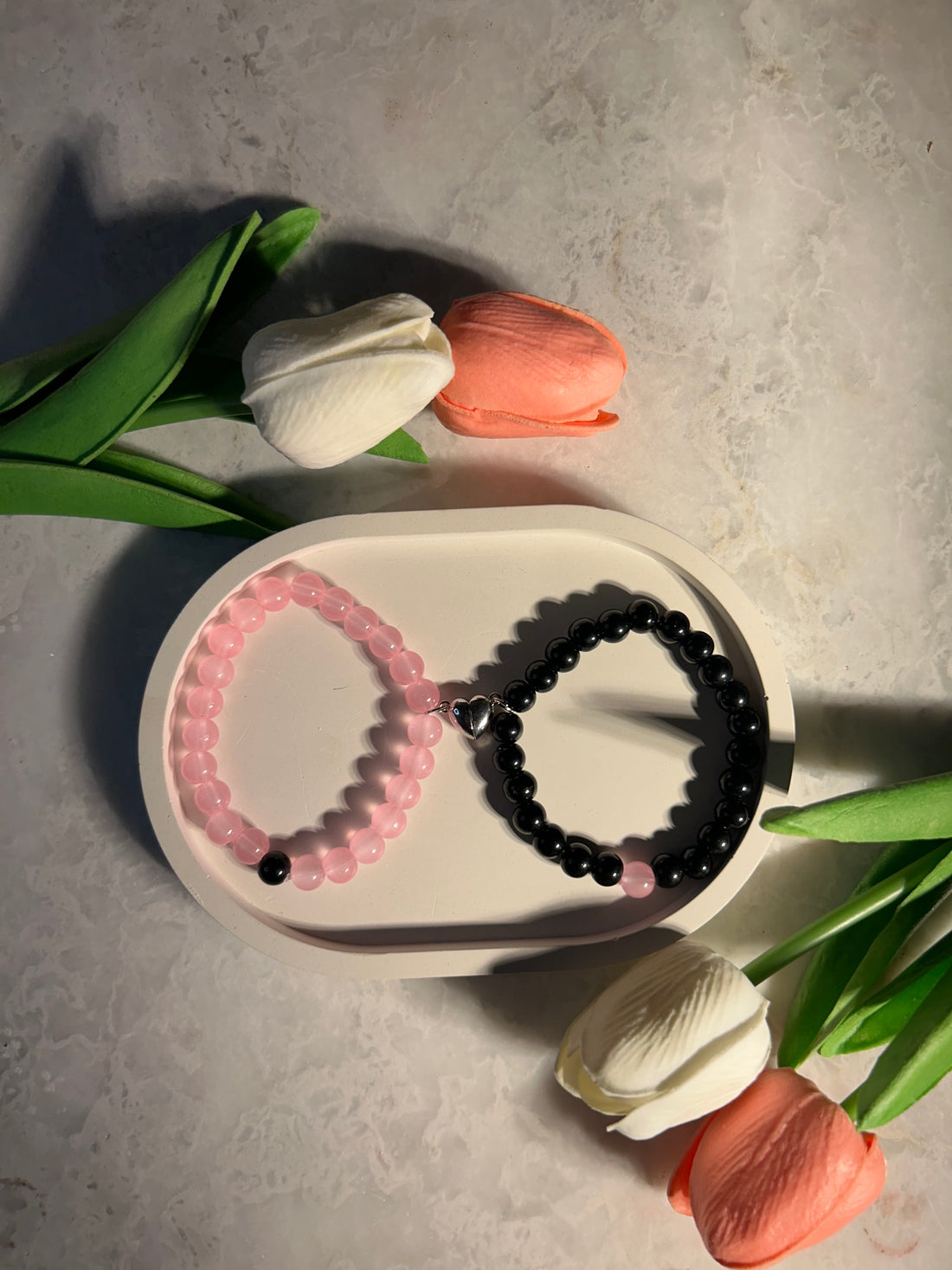 COUPLE BRACELETS WITH MAGNETIC HEART